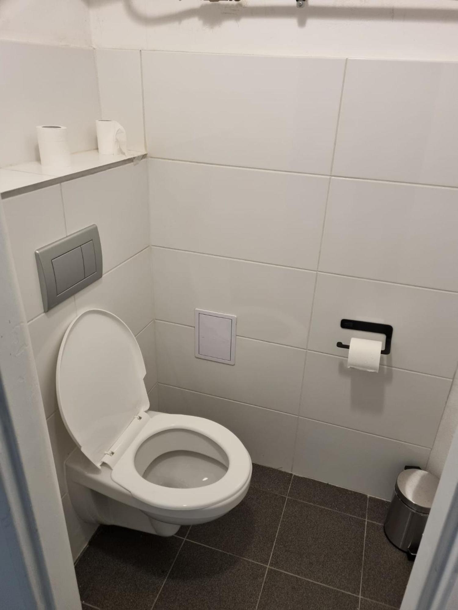 Karlin Hostel